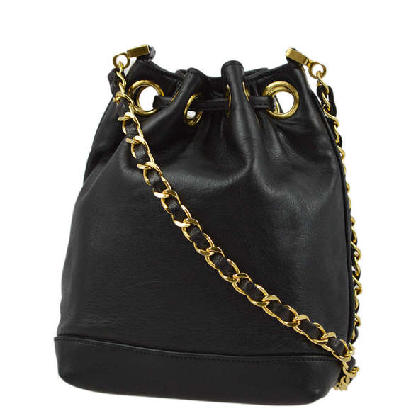 CHANEL Black Lambskin Bucket Shoulder Bag 181557 - Picture 2 of 10